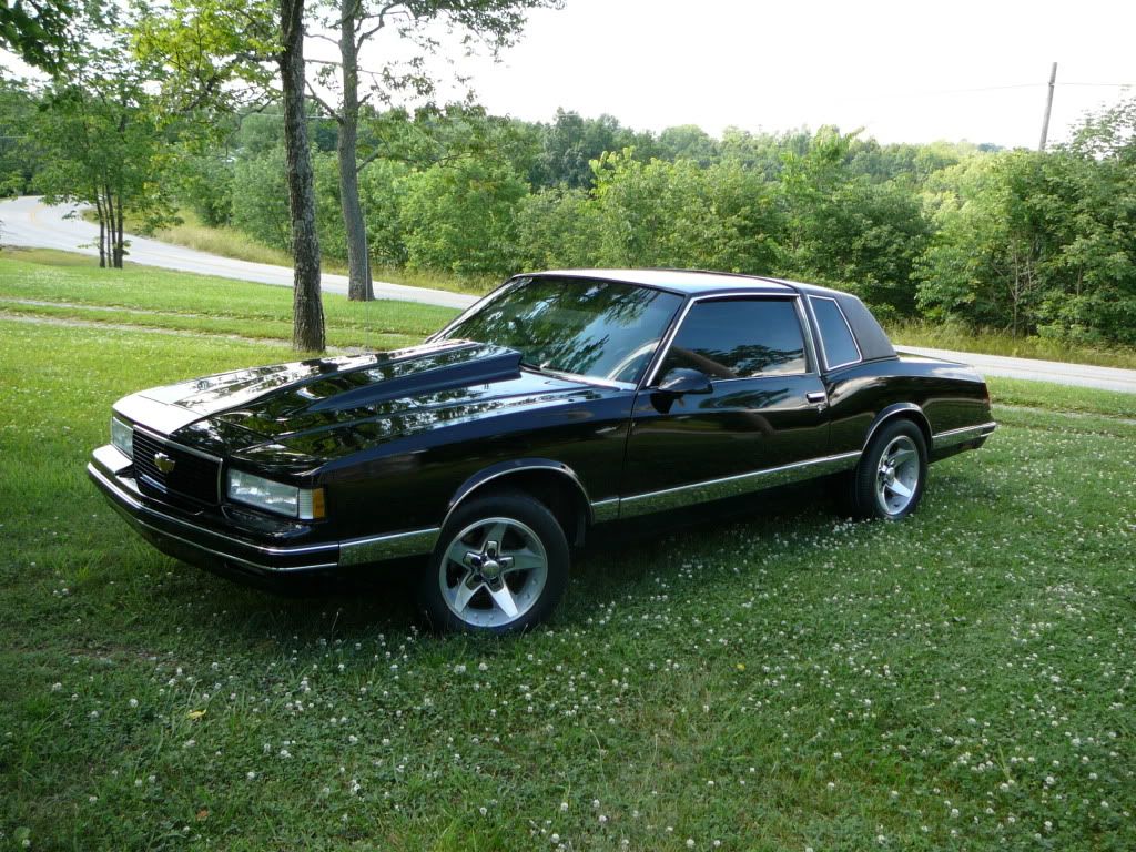 What are some features of the 1987 Monte Carlo LS?